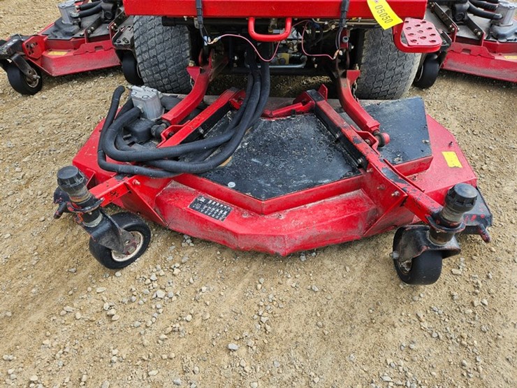 #5050-•-toro-ground-master-4000d-wide-area-mower-image-9