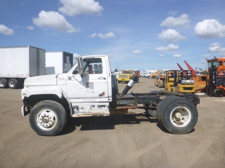 2009-ford-f800-image-5