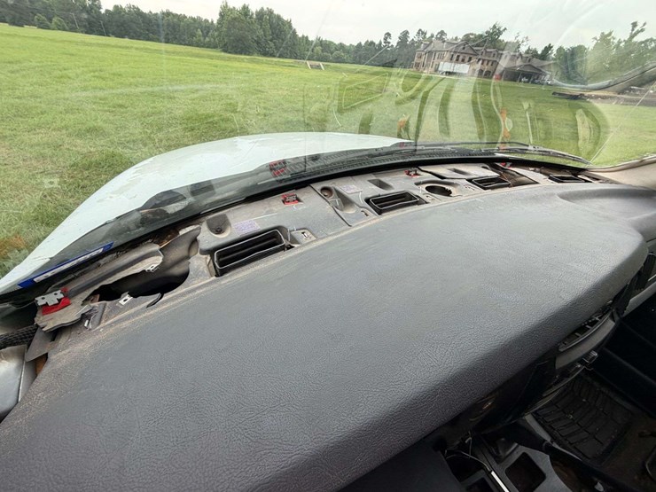 2002-dodge-ram-1500-image-11