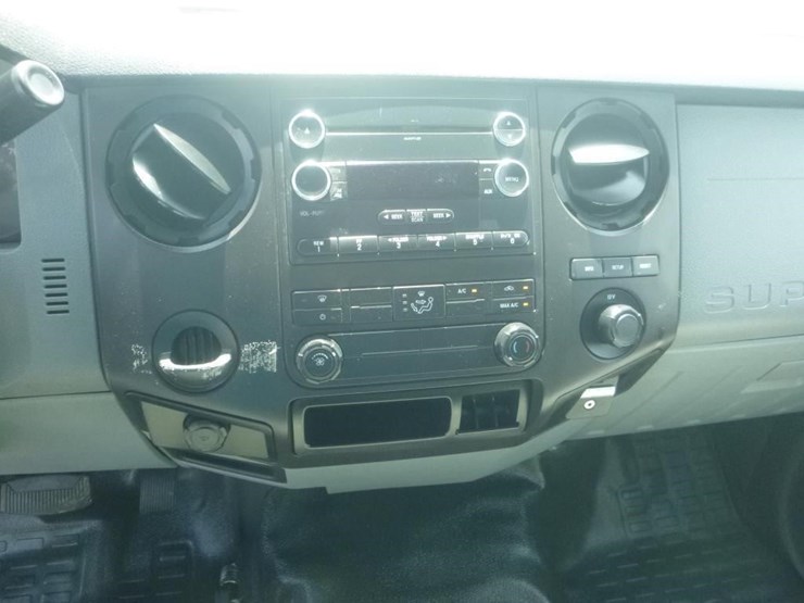 2015-ford-f650-image-22