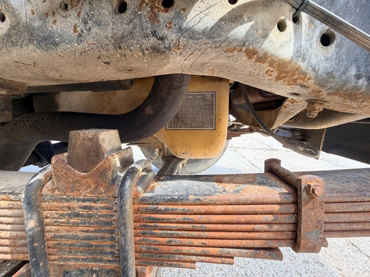 1986-caterpillar-3208-image-32