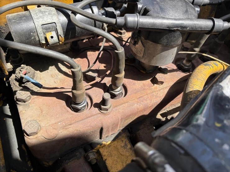 caterpillar-t40b-image-31