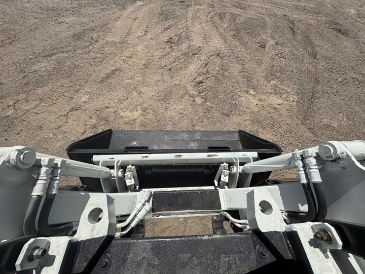 bobcat-725-image-19