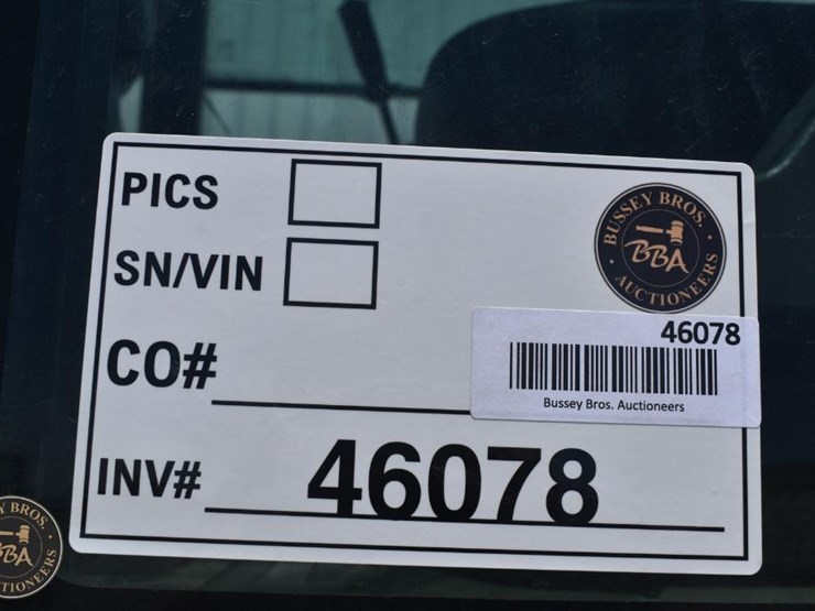 2012-caterpillar-cp56-image-36
