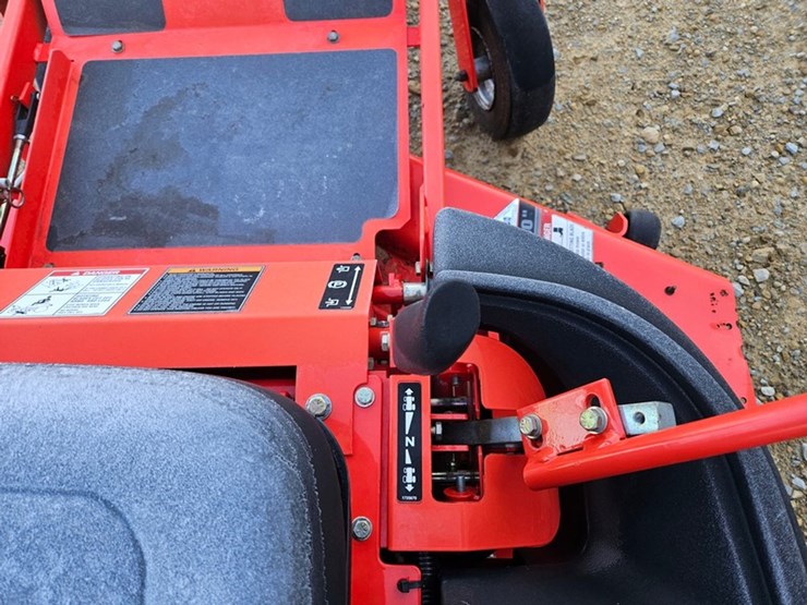 #5090-•-simplicity-zero-turn-mower-image-19