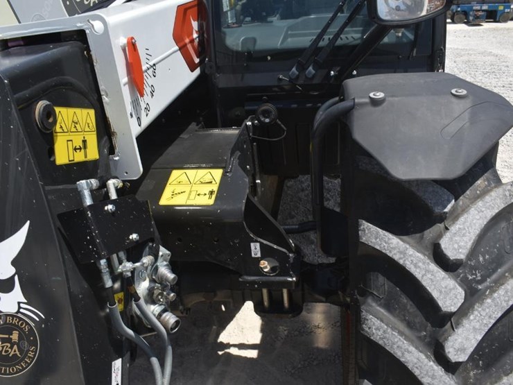 2024-bobcat-tl619-image-13