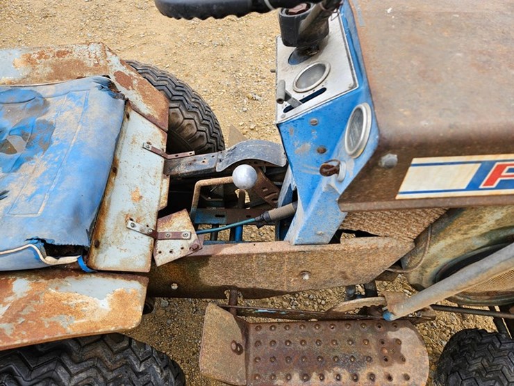 ford-100-image-10