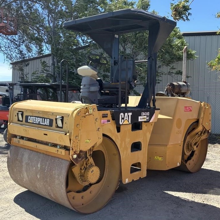 2009 CATERPILLAR CB-434D