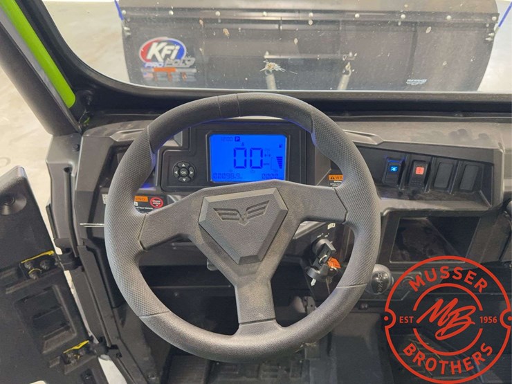2018-arctic-cat-700-xt-image-23