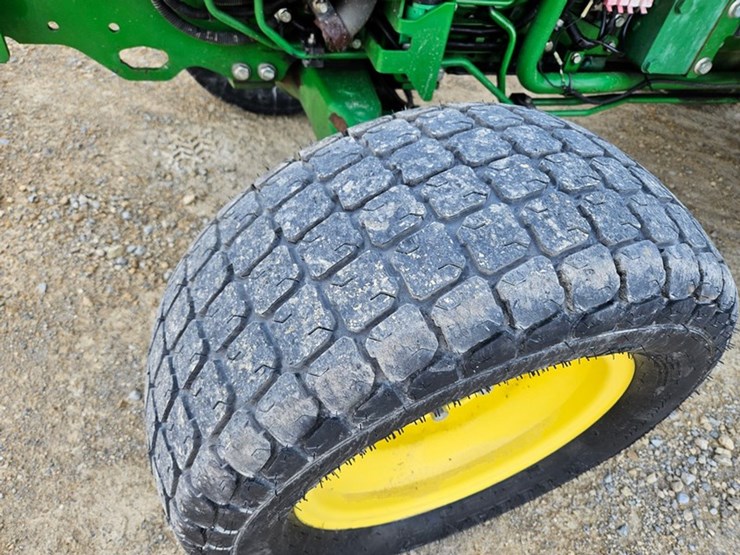 john-deere-4066r-image-12