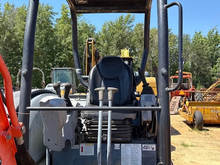 kubota-kx057-4-image-14