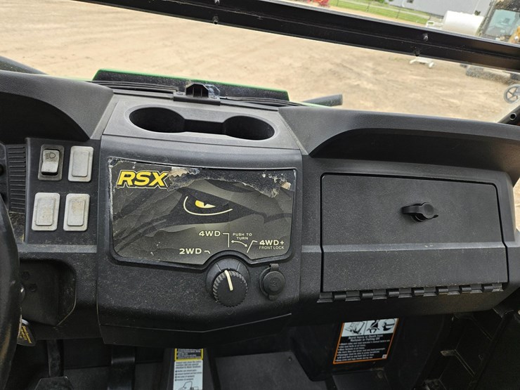 john-deere-gator-image-29
