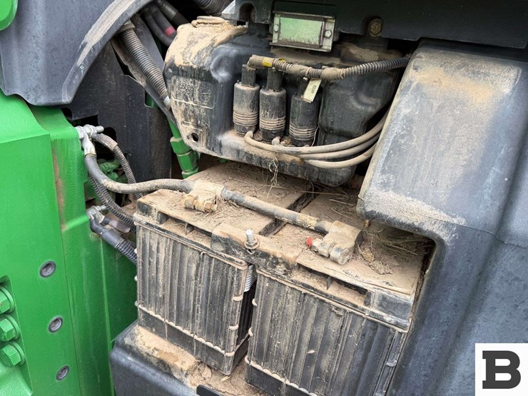 2018-john-deere-8270r-image-23