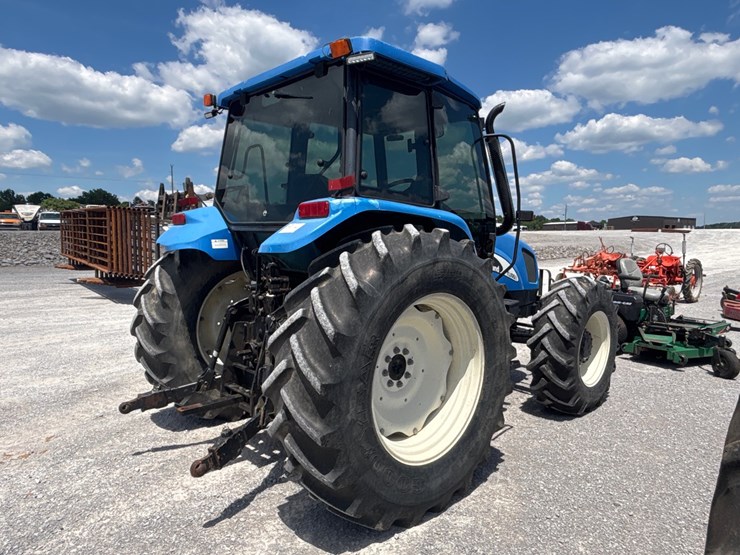 new-holland-tl100a-image-3