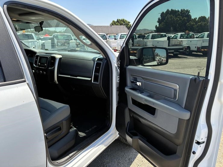2019-dodge-1500-image-11
