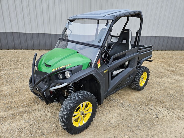 john-deere-gator-image-1