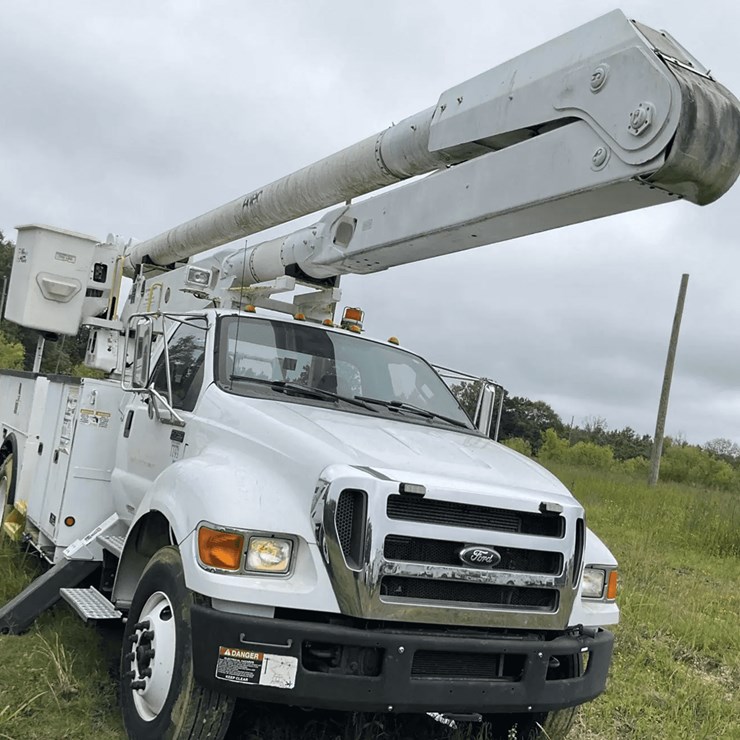 2011 ALTEC AA755MH