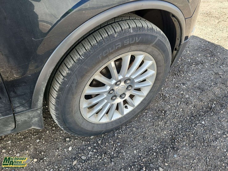 2010-buick-enclave-image-13