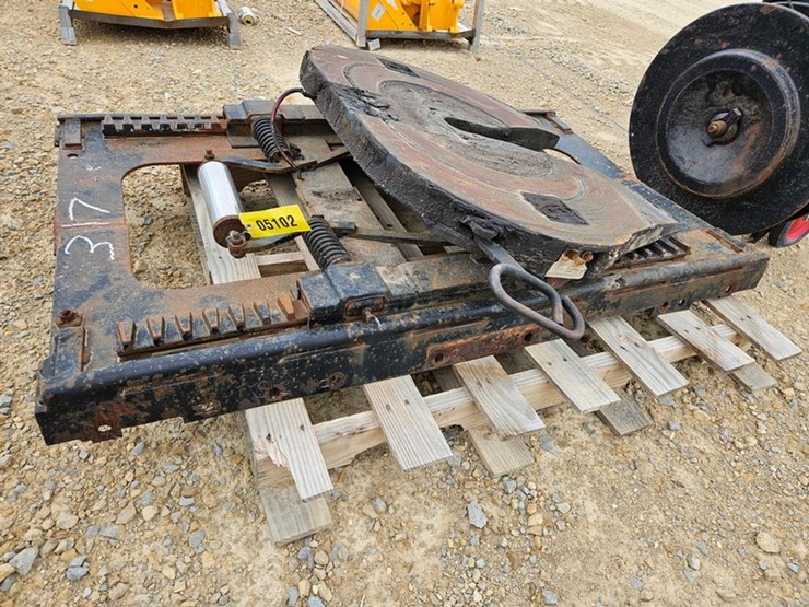 #5102-•-sliding-fifth-wheel-image-10