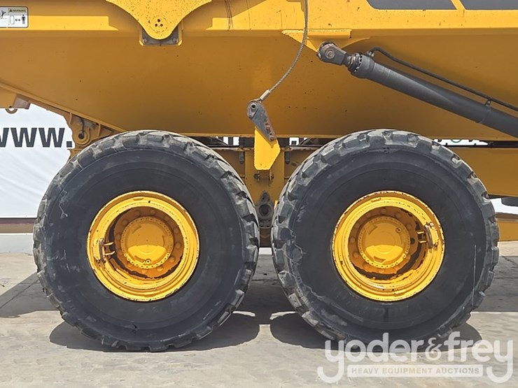 2022-volvo-a25g-image-14