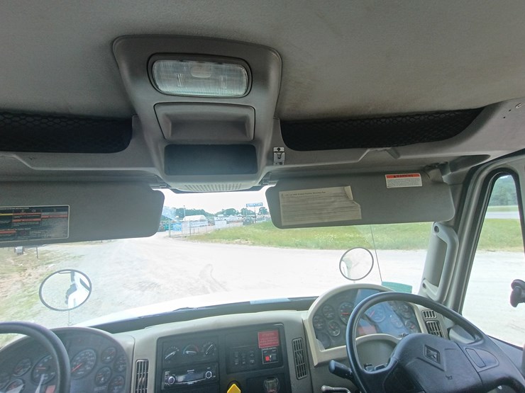 2015-international-durastar-4300-image-68