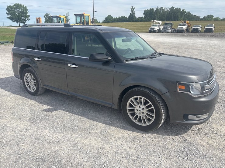 2015-ford-flex-image-2