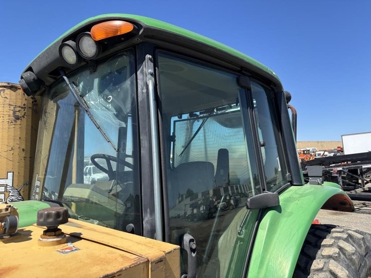 john-deere-6420-image-32