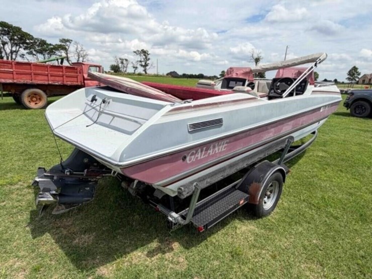 1991-galaxie-19’-deck-boat-&-trailer-image-3