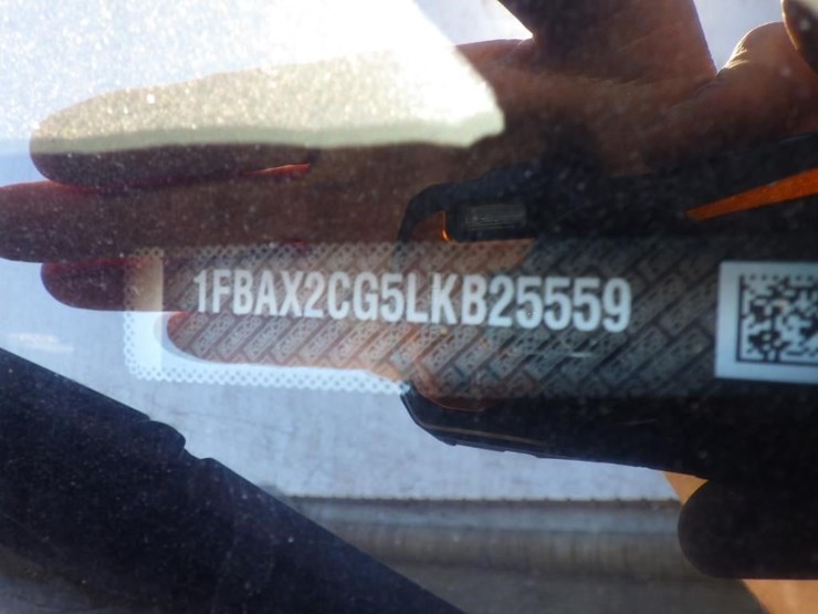 2020-ford-transit-image-15
