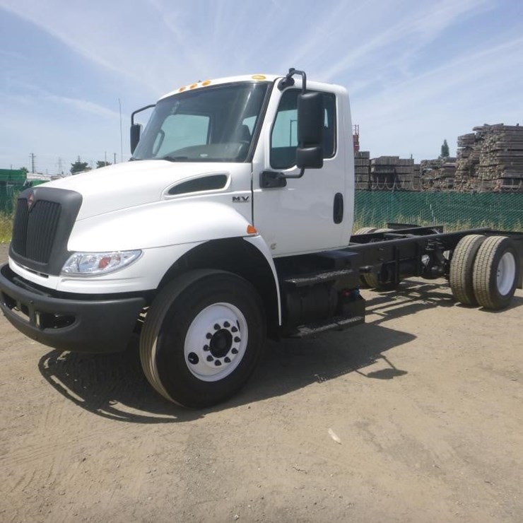 2020 INTERNATIONAL MV607