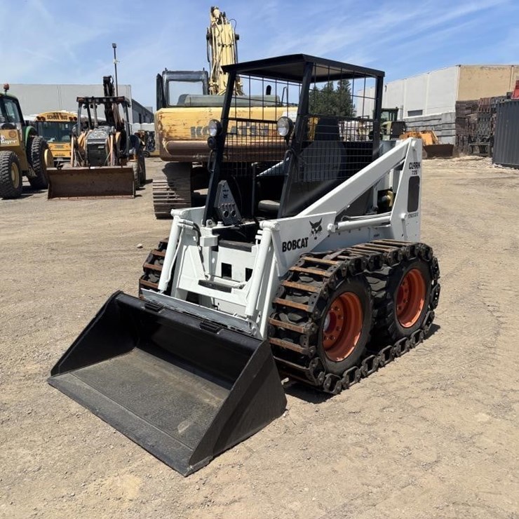 BOBCAT 725