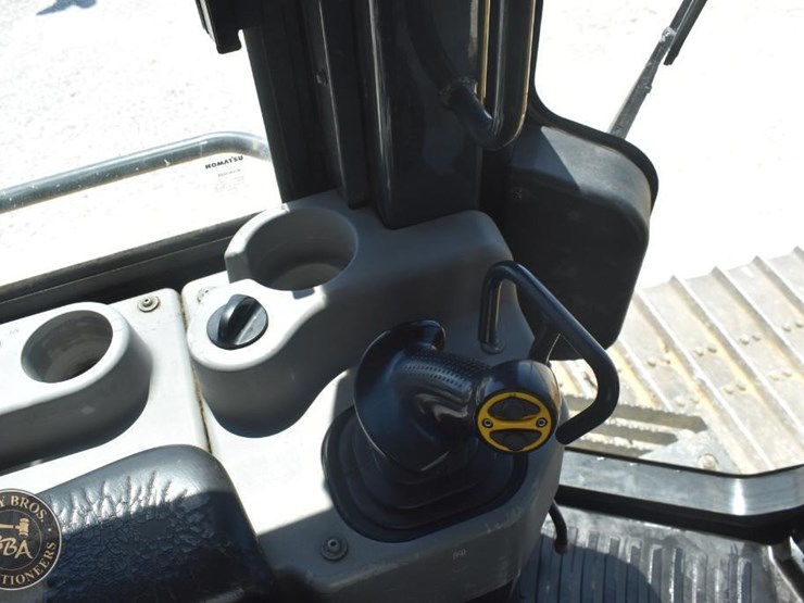 2019-komatsu-d51pxi-24-image-53