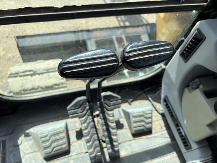 2015-caterpillar-308e2-cr-image-29