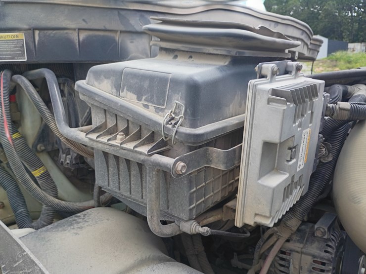 2015-international-durastar-4300-image-29