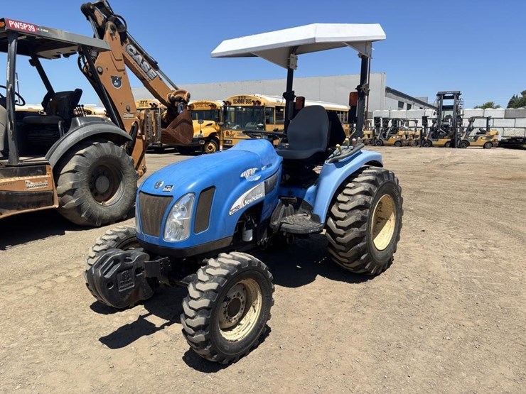 new-holland-tc29da-image-1