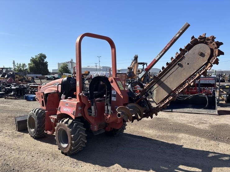 2014-ditch-witch-rt45-image-4