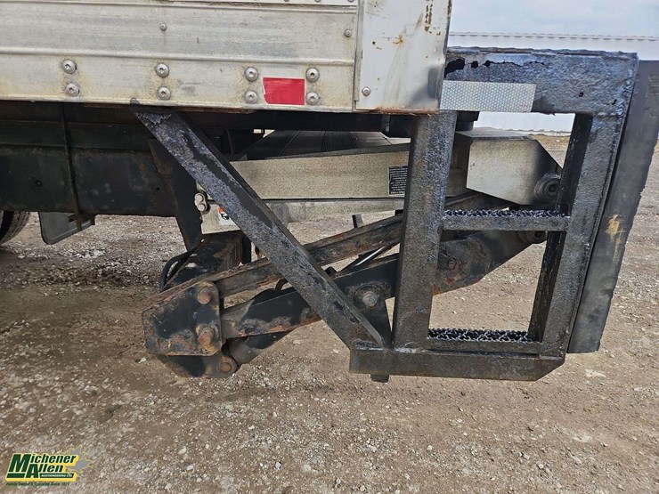 2011-international-durastar-4300-image-25