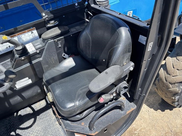 2019-genie-gth844-image-25