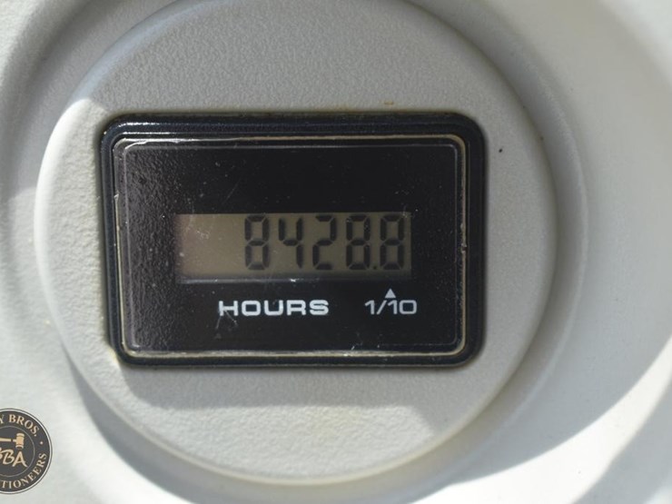 2014-kobelco-sk260sr-lc-3-image-61