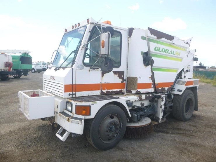 2013-global-m4-sweeper-image-1