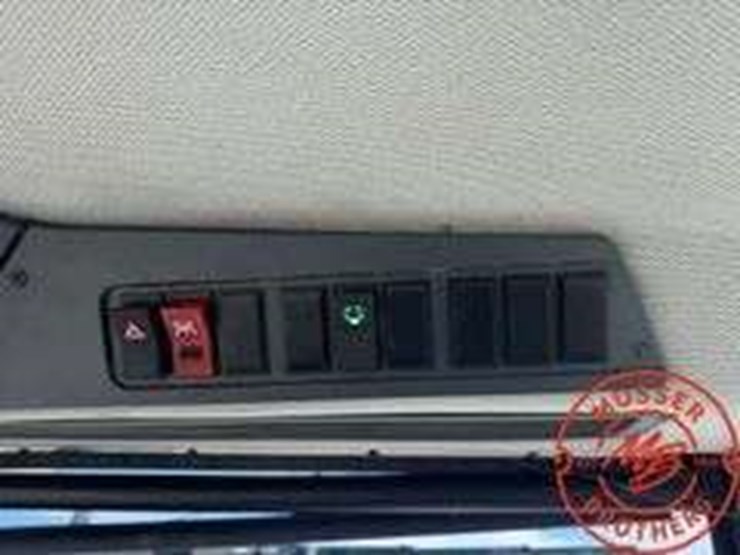2014-claas-jaguar-970-image-117