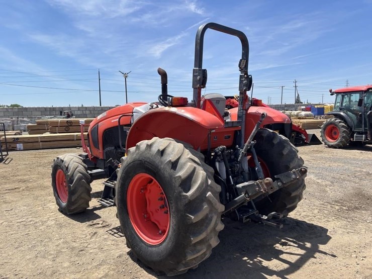 2018-kubota-m5-111d-image-4