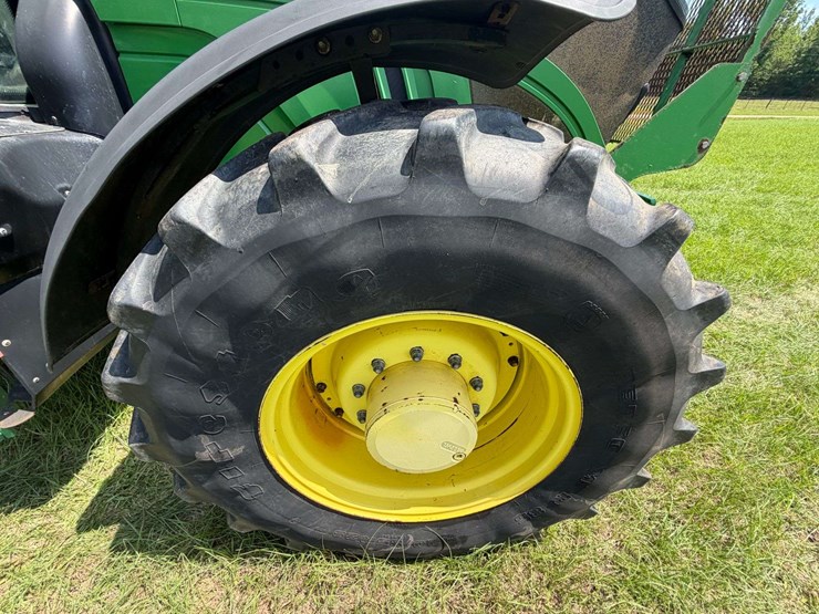 2019-john-deere-6155m-image-16