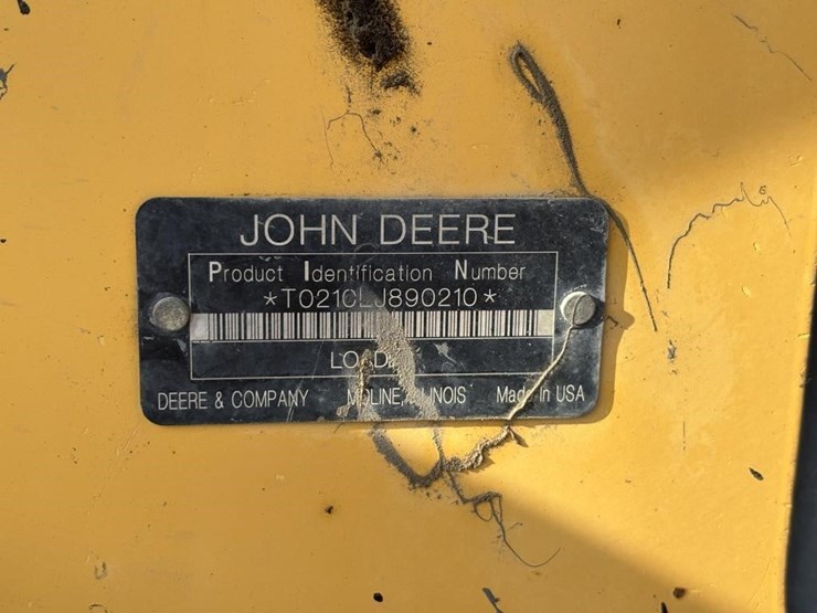 2010-deere-210lj-image-64