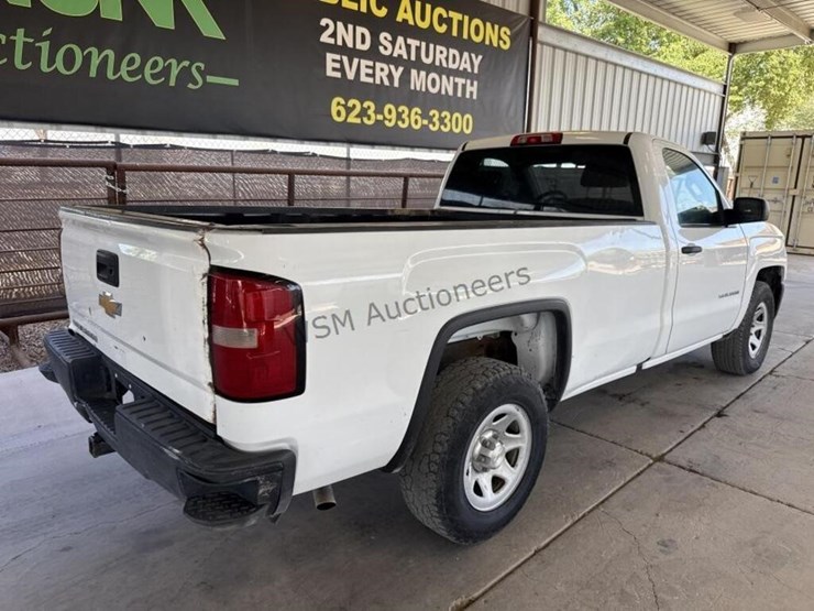 2018-chevrolet-silverado-1500-image-8