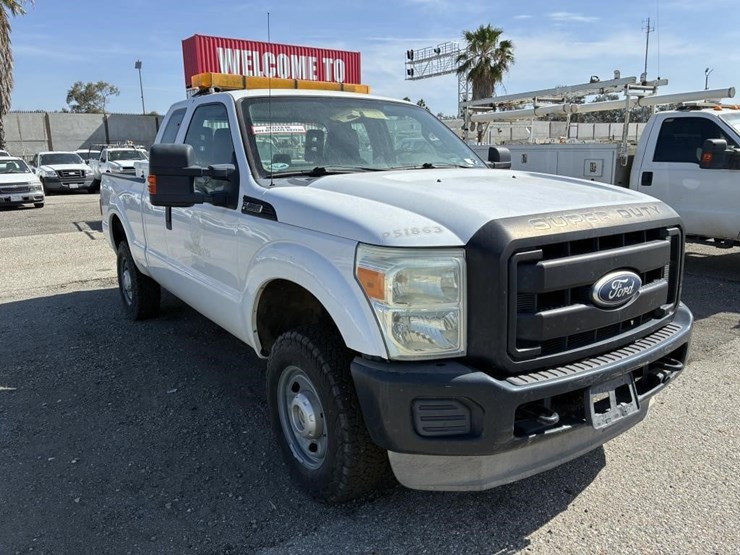 2011-ford-f250-sd-image-2