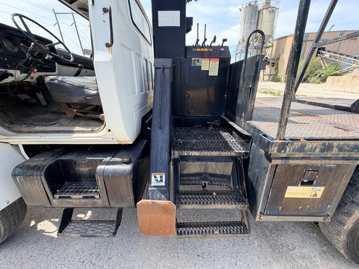 1986-caterpillar-3208-image-63