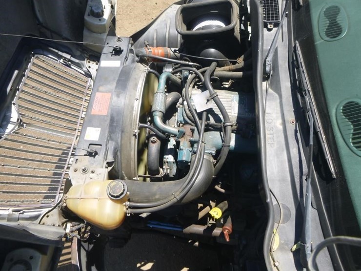 2006-international-durastar-4300-image-34