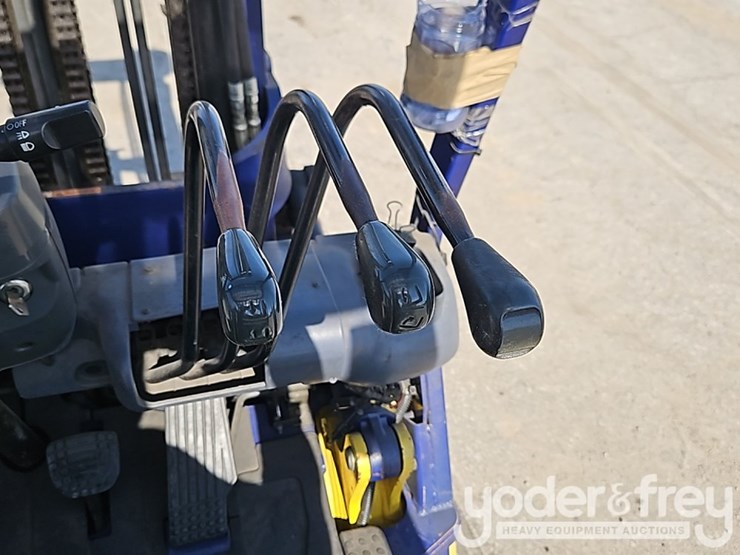 2002-komatsu-fg30sht-12-image-17