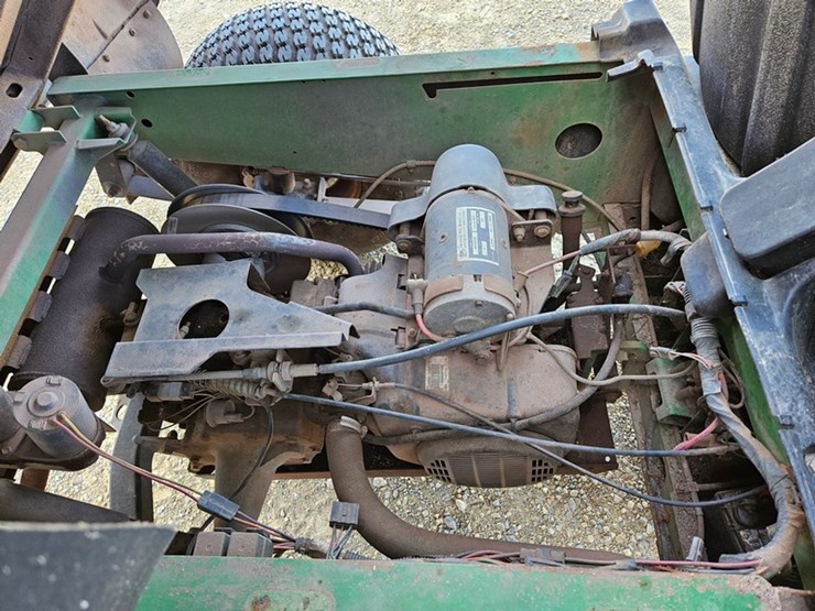 john-deere-gator-image-14